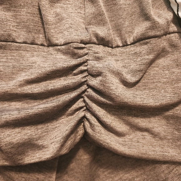 AB Studio Heathered Grey Pleated Ruched Short Sleeve Top Women's Large L EUC - Picture 4 of 7